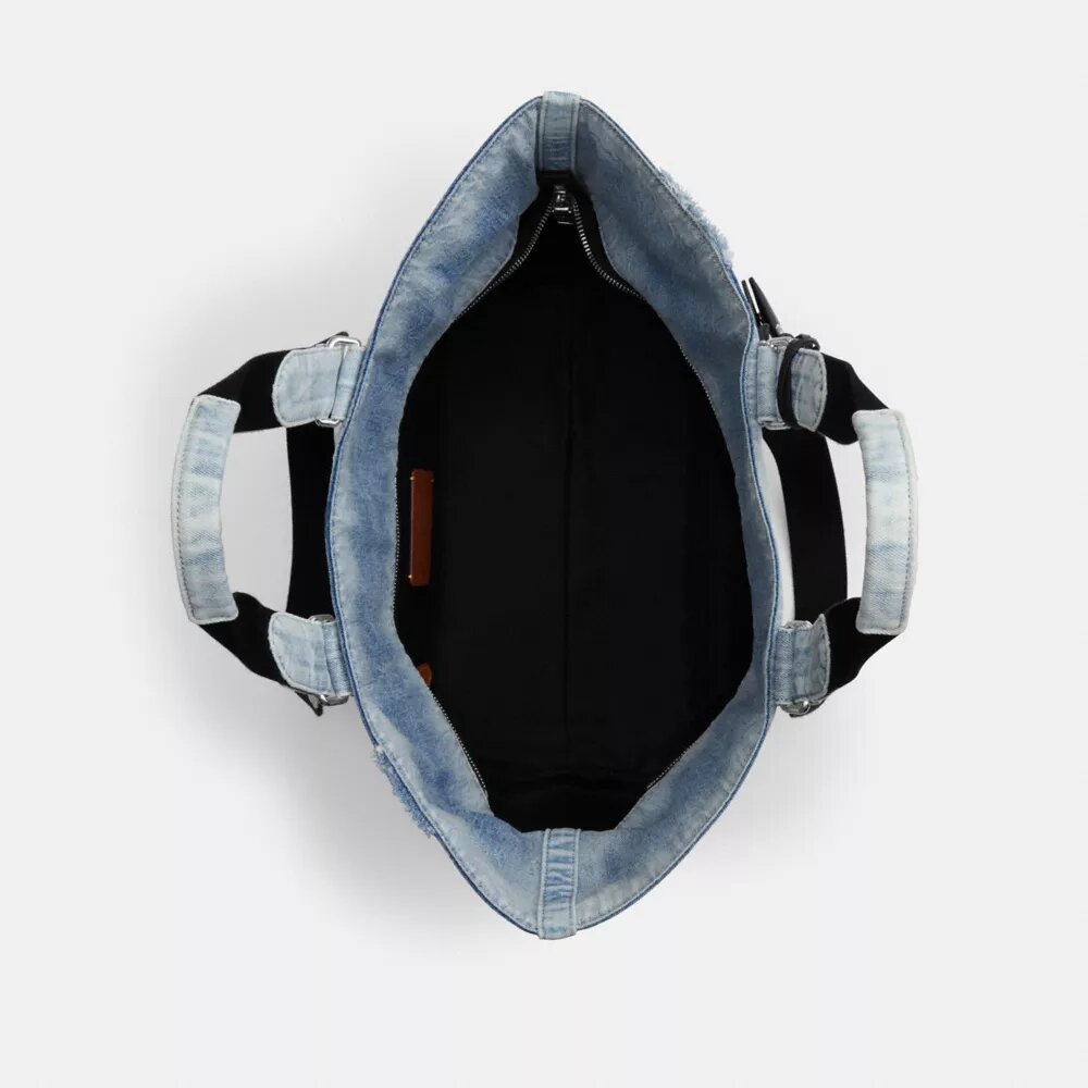 Borsa Tote "Small Tour" in denim "Loved" con ciondoli
