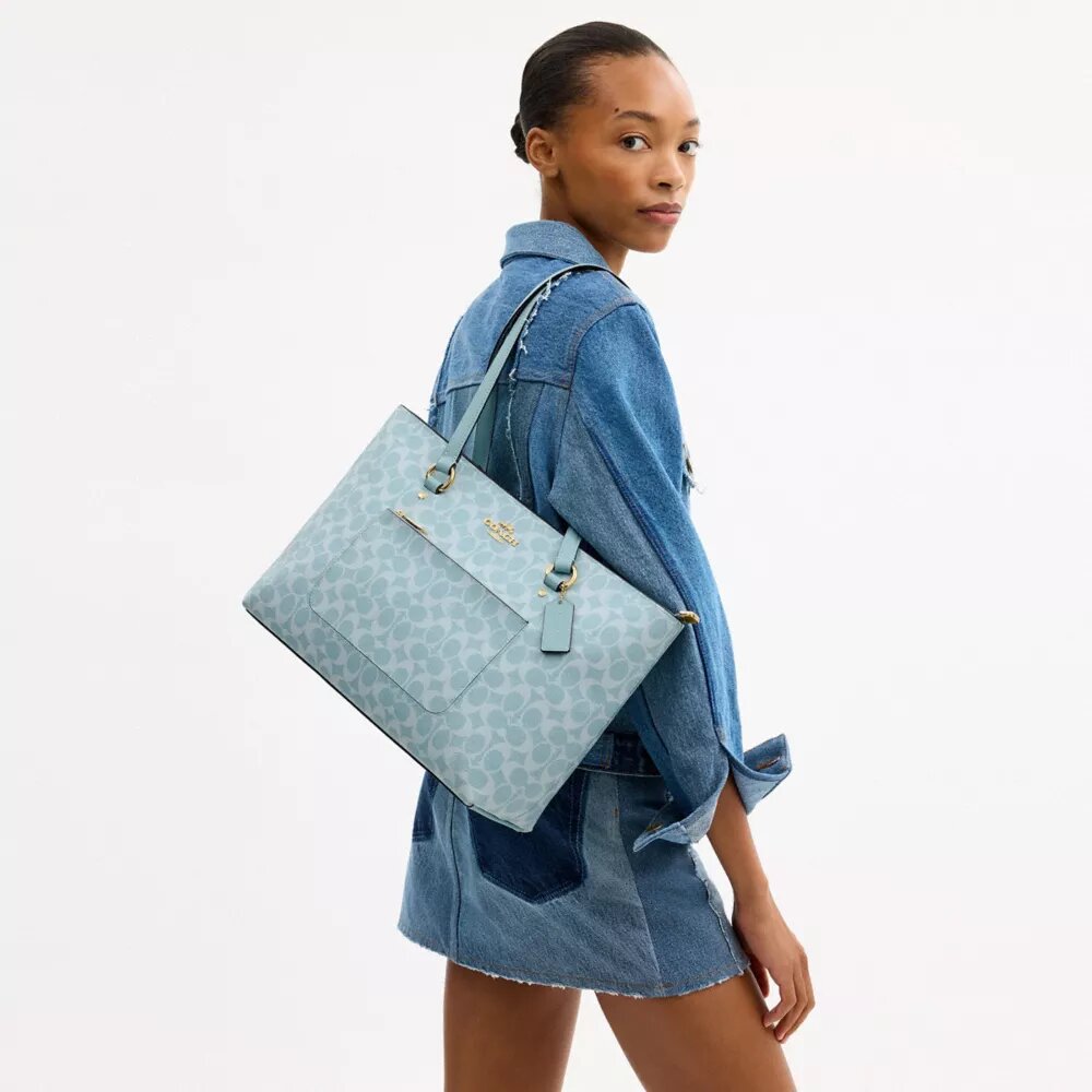 Borsa Tote Station in Signature Canvas