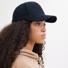 Cappellino da baseball ricamato