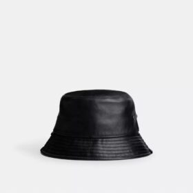 Cappello a secchiello in pelle