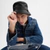 Cappello a secchiello in pelle