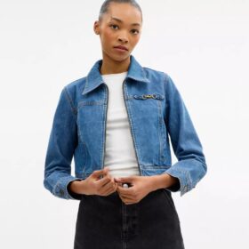 Giacca in denim “Sculpted C” con effetto consumato in cotone biologico