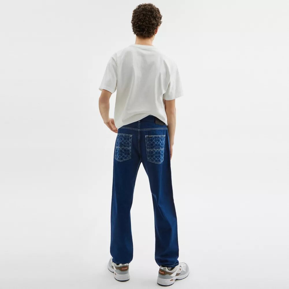 Jeans in denim dalla vestibilità dritta