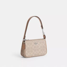 Nolita 19 in Signature Canvas