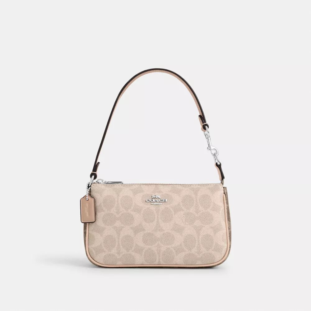 Nolita 19 in Signature Canvas a blocchi