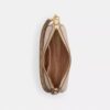 Nolita 19 in Signature Canvas a blocchi