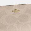 Nolita 19 in Signature Canvas a blocchi