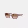 Occhiali da sole cat-eye quadrati con dettagli in C