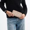 Portafoglio lungo con chiusura a zip su tutto il perimetro in Signature Canvas con stampa floreale