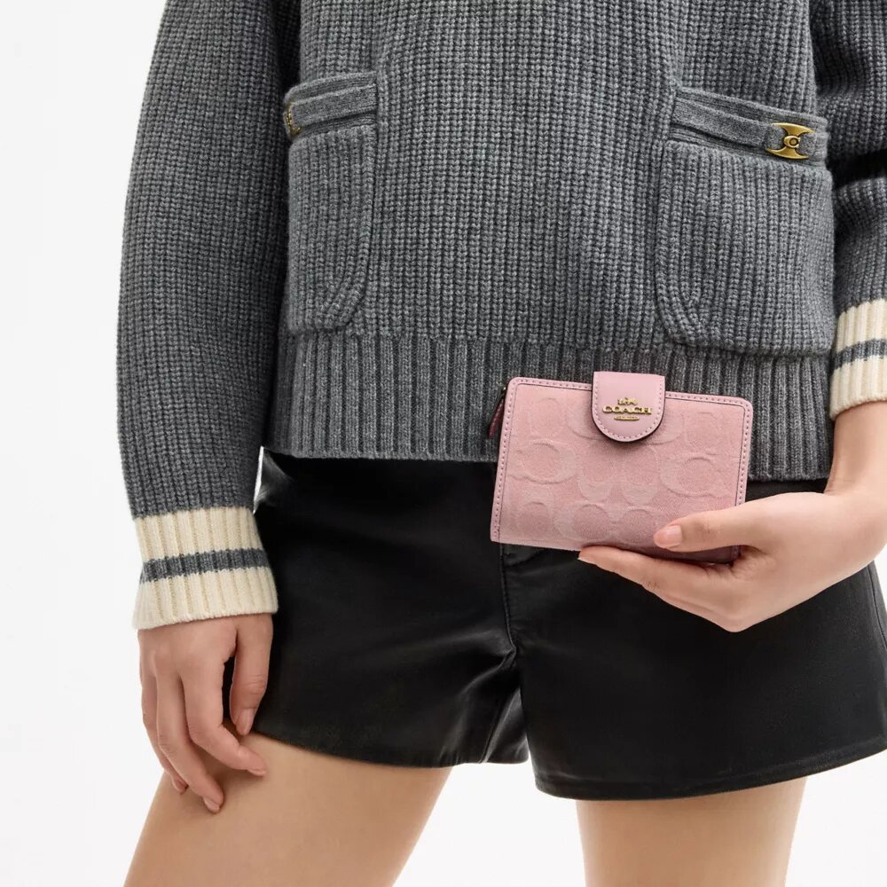 Portafoglio medio con cerniera angolare in denim esclusivo