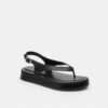Sandali con plateau e C scolpita