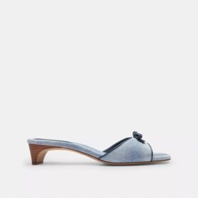 Sandali con tacco basso e fiocco in denim “Loved”