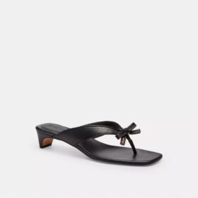 Scarpe con tacco basso con cinturino a fiocco