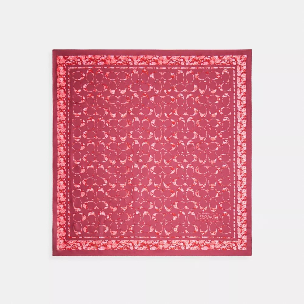 Sciarpa quadrata in seta con la nostra stampa esclusiva “Rose Meadow”
