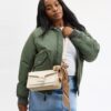 Sciarpa sottile in seta con stampa "Stacked Tabby Bags"