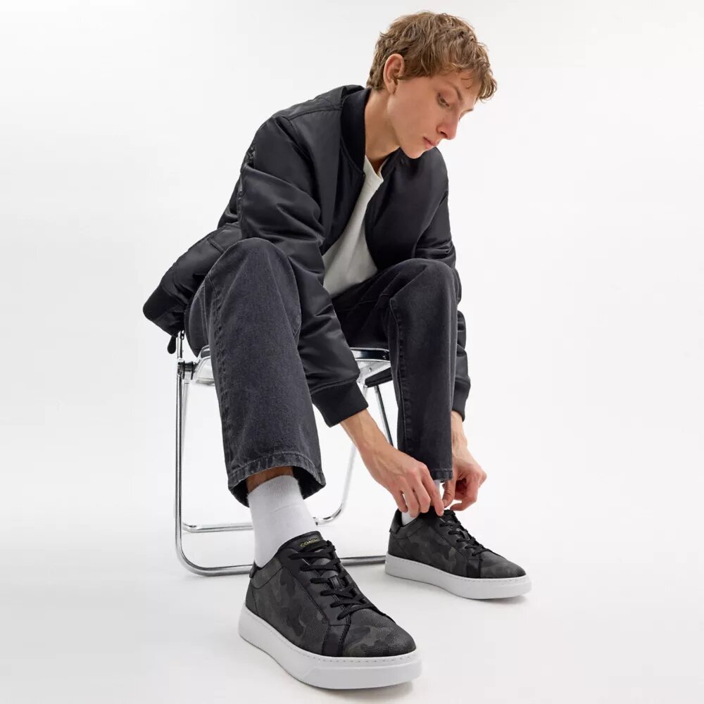 Sneaker alte con la nostra stampa mimetica