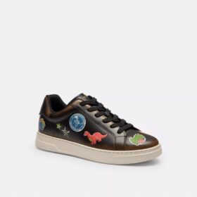 Sneaker Rexy alte per il 10° compleanno con stampa adesivi