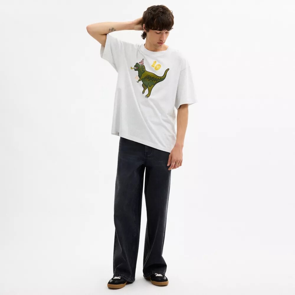 T-shirt dal taglio morbido "Rexy 10th Birthday" in cotone biologico
