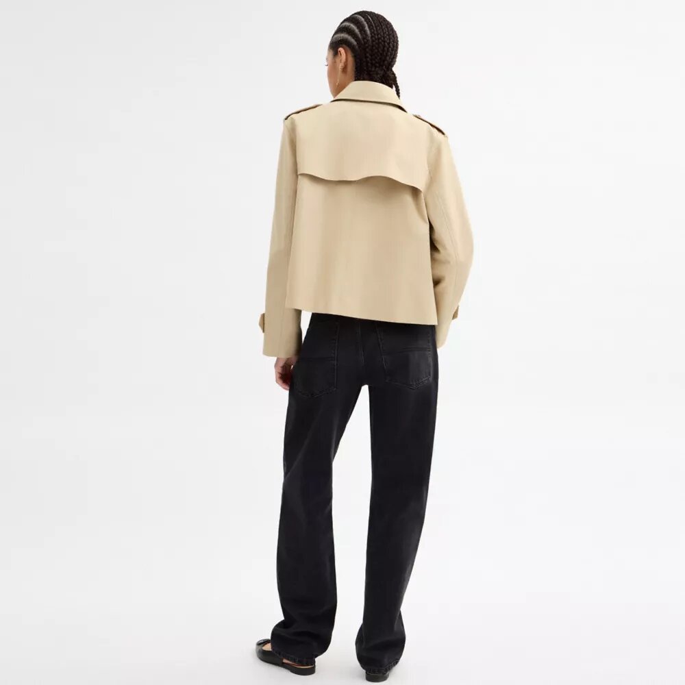 Trench corto