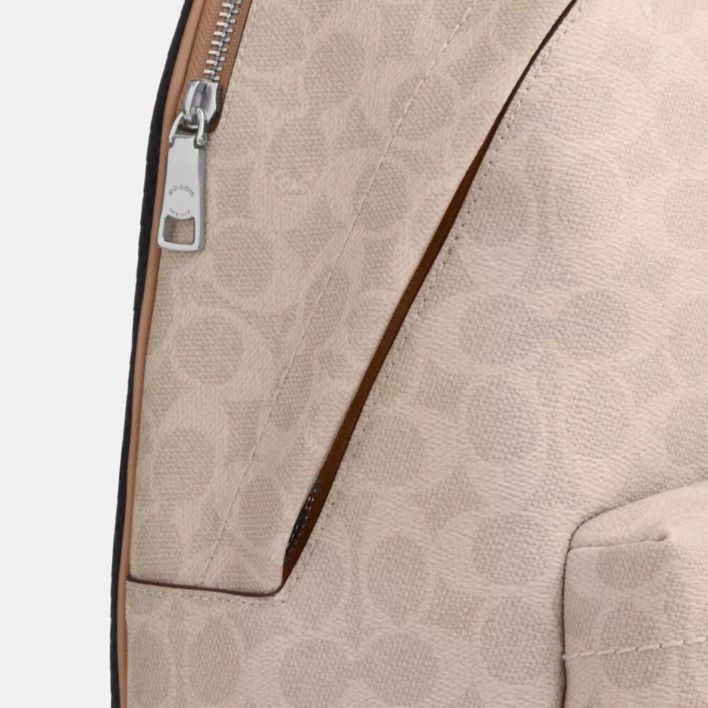 Zainetto Taylor in Signature Canvas