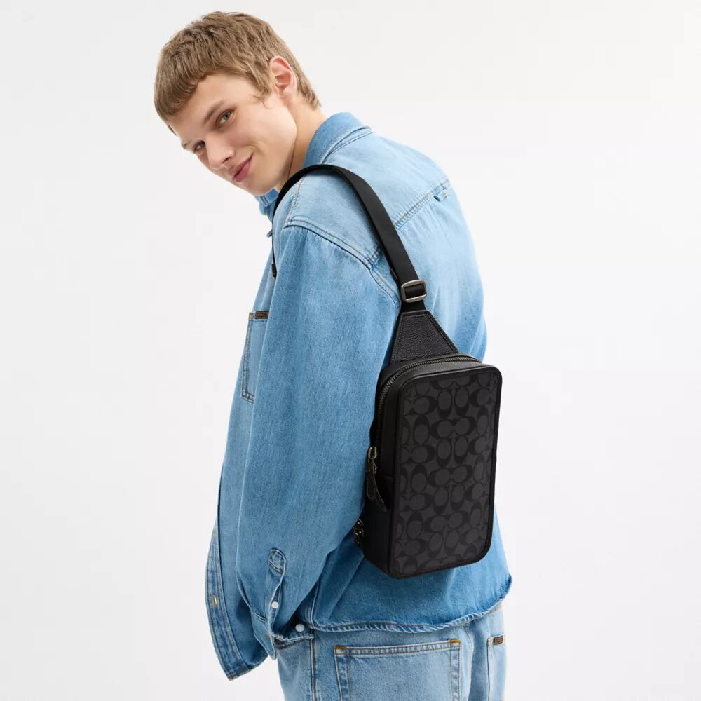 Zaino Sullivan in Signature Canvas