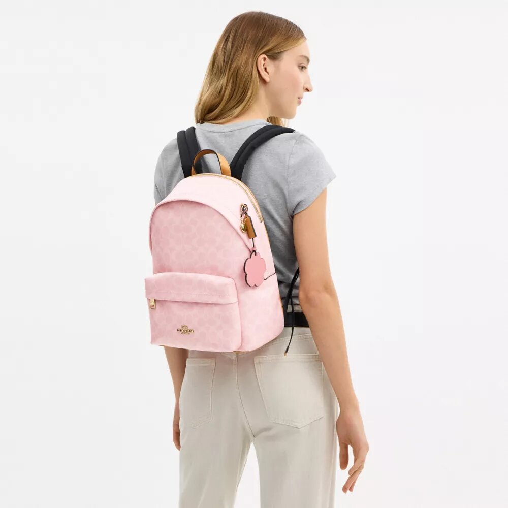 Zaino Taylor in Signature Canvas con ciondoli